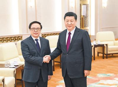 10月30日，中共中央總書記、國家主席習(xí)近平在北京人民大會堂會見越共中央總書記阮富仲特使、中央對外部部長黃平君。