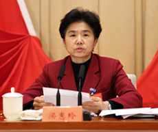 以強(qiáng)烈的使命擔(dān)當(dāng)推進(jìn)監(jiān)察體制改革各項工作