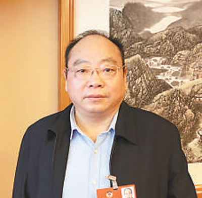 上官新晨