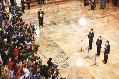 兩會(huì)通道：黨心民心心相?。▋蓵?huì)進(jìn)行時(shí)）