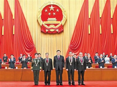 英雄的人民 人民的英雄 全國抗擊新冠肺炎疫情表彰大會側(cè)記