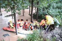河南遭遇罕見特大暴雨 歐洲多地持續(xù)降雨 高溫席卷美國西北部 極端天氣凸顯氣候變化威脅