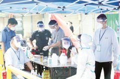 高溫難阻病毒傳播 多地提升防控等級(jí) 暑期防疫面臨大考