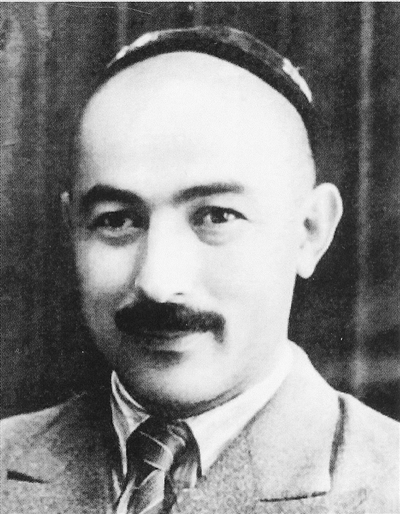 阿合買(mǎi)提江·哈斯木像(資料照片)新華社發(fā)