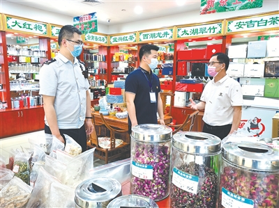 暗訪查處會(huì)所一桌餐、深挖酒駕背后違規(guī)飯局、嚴(yán)查快遞收送禮
